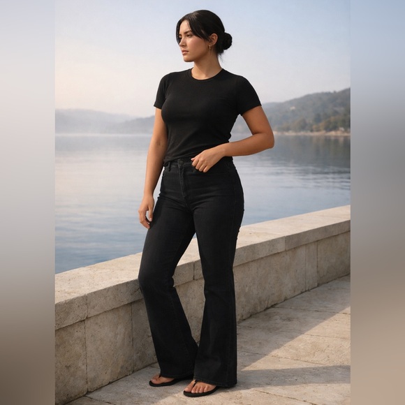 Good American Denim - Good American Power Stretch Pull-On Flare Jeans Black | Size 2X (22/24) | Pre <3